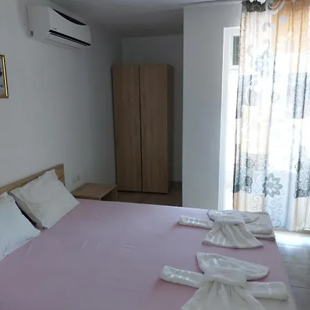 West Penzion Sluneční pobřeží