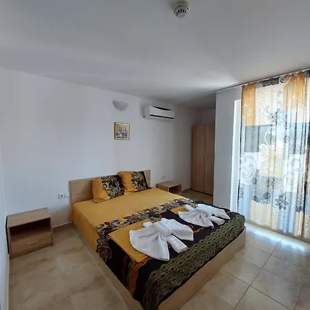 West Penzion Sluneční pobřeží