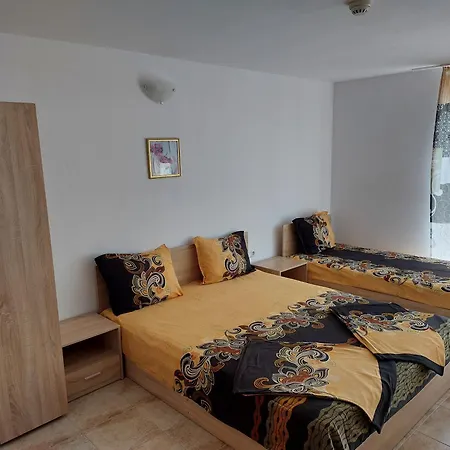 Casa de hóspedes West 3*