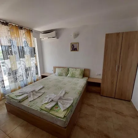 West Guest house Sunny Beach