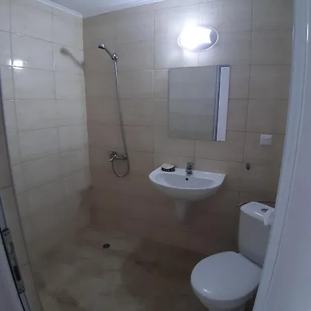 Guest House West 3*