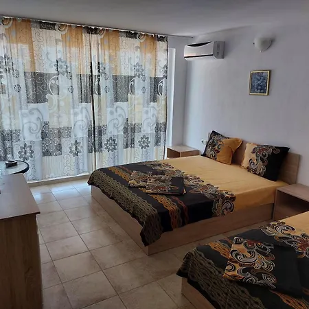Guest House West